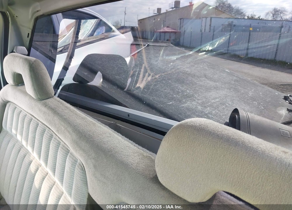 1993 CHEVROLET GMT-400 C1500 VIN: 1GCDC14K7PZ221773