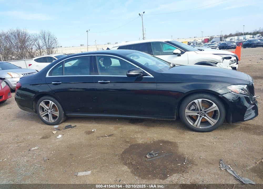 2019 MERCEDES-BENZ E 300 VIN: WDDZF4JB8KA675479