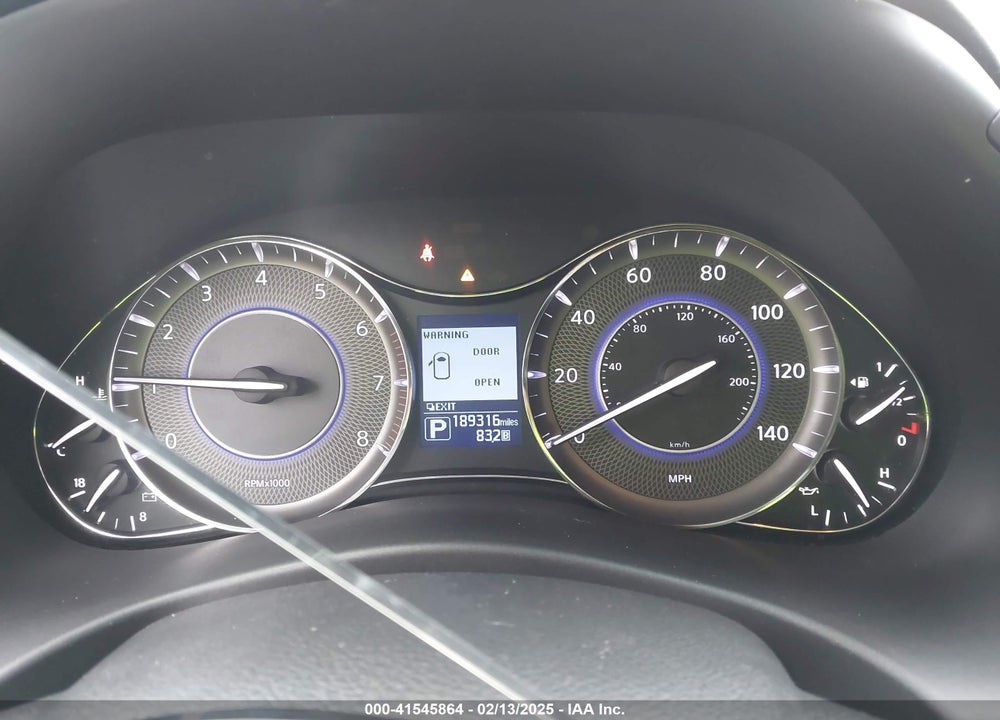 2017 INFINITI QX80 VIN: JN8AZ2NE3H9154367