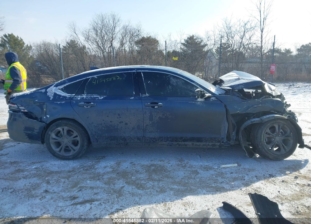 2024 HONDA ACCORD EX VIN: 1HGCY1F33RA001116