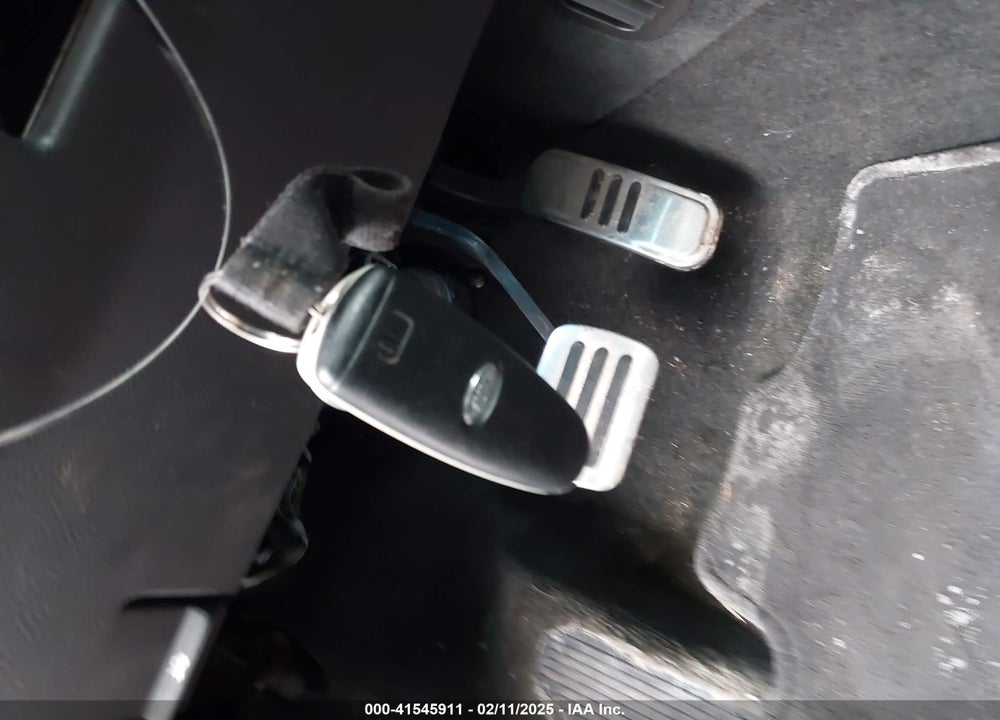 2013 FORD TAURUS VIN: 1FAHP2KT2DG190341