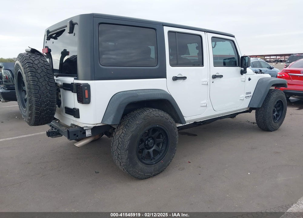 2016 JEEP WRANGLER UNLIMITED SPORT VIN: 1C4BJWDG4GL330653