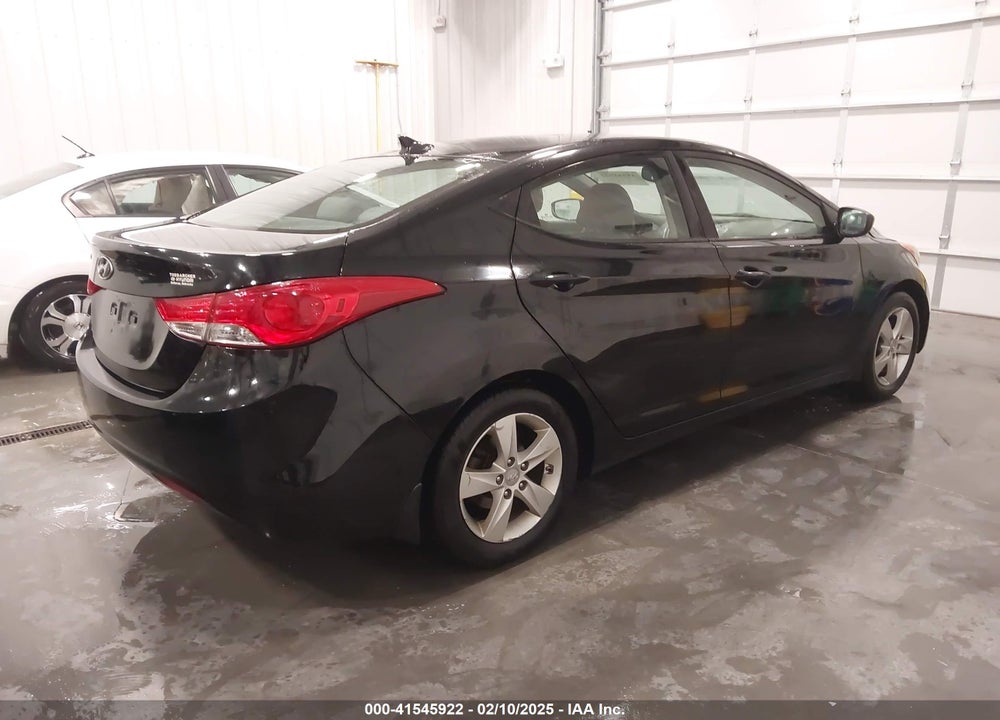 2013 HYUNDAI ELANTRA VIN: KMHDH4AE2DU978649