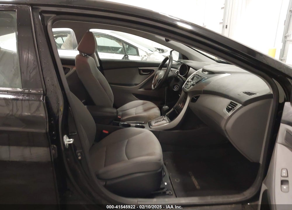 2013 HYUNDAI ELANTRA VIN: KMHDH4AE2DU978649