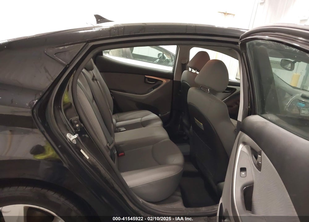 2013 HYUNDAI ELANTRA VIN: KMHDH4AE2DU978649