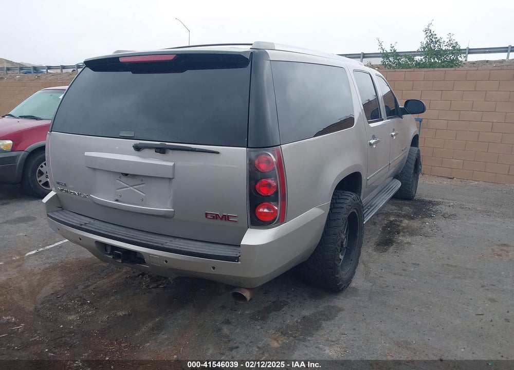 2009 GMC YUKON XL 1500 DENALI VIN: 1GKFK06229R274732