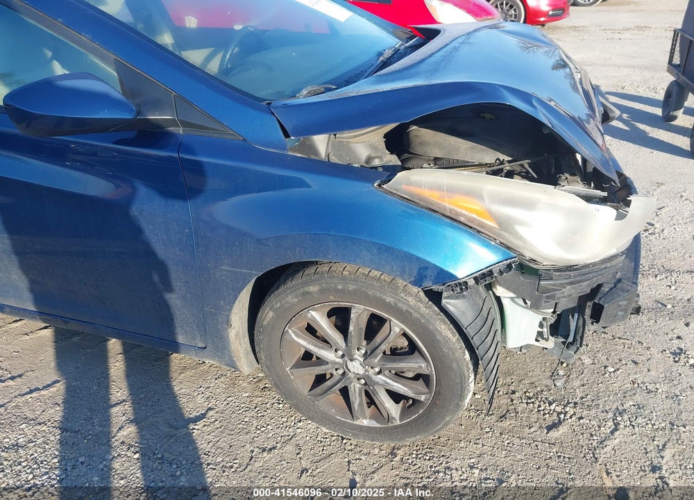2014 HYUNDAI ELANTRA VIN: KMHDH4AE7EU083868
