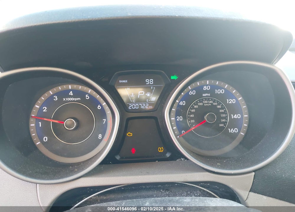 2014 HYUNDAI ELANTRA VIN: KMHDH4AE7EU083868