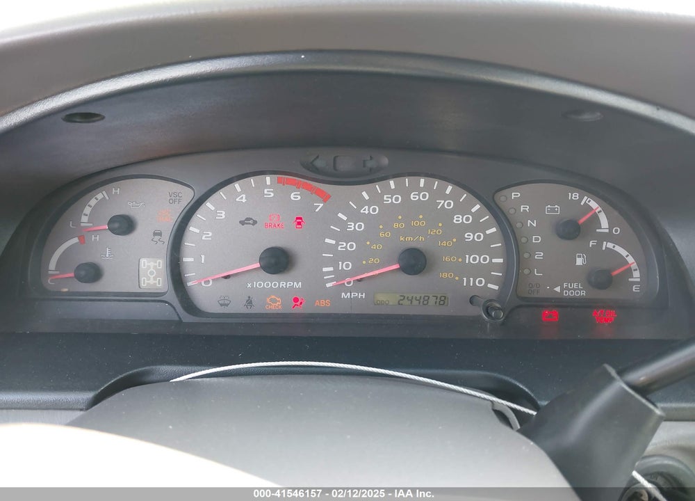 2002 TOYOTA SEQUOIA VIN: 5TDBT48A82S067143