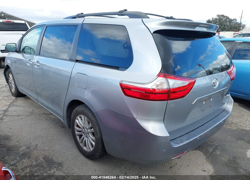 2017 TOYOTA SIENNA XLE LIMITED VIN: 5TDYZ3DC6HS809784