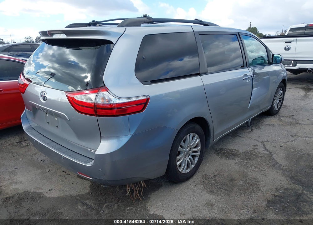2017 TOYOTA SIENNA XLE LIMITED VIN: 5TDYZ3DC6HS809784