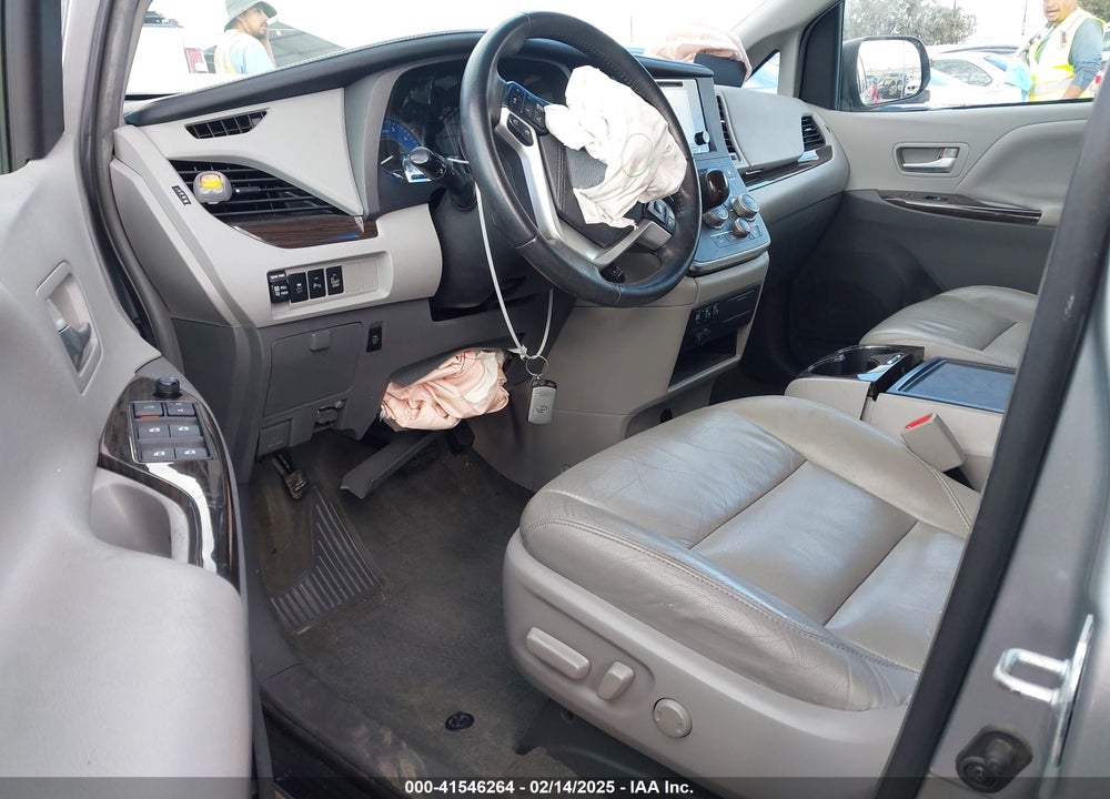 2017 TOYOTA SIENNA XLE LIMITED VIN: 5TDYZ3DC6HS809784