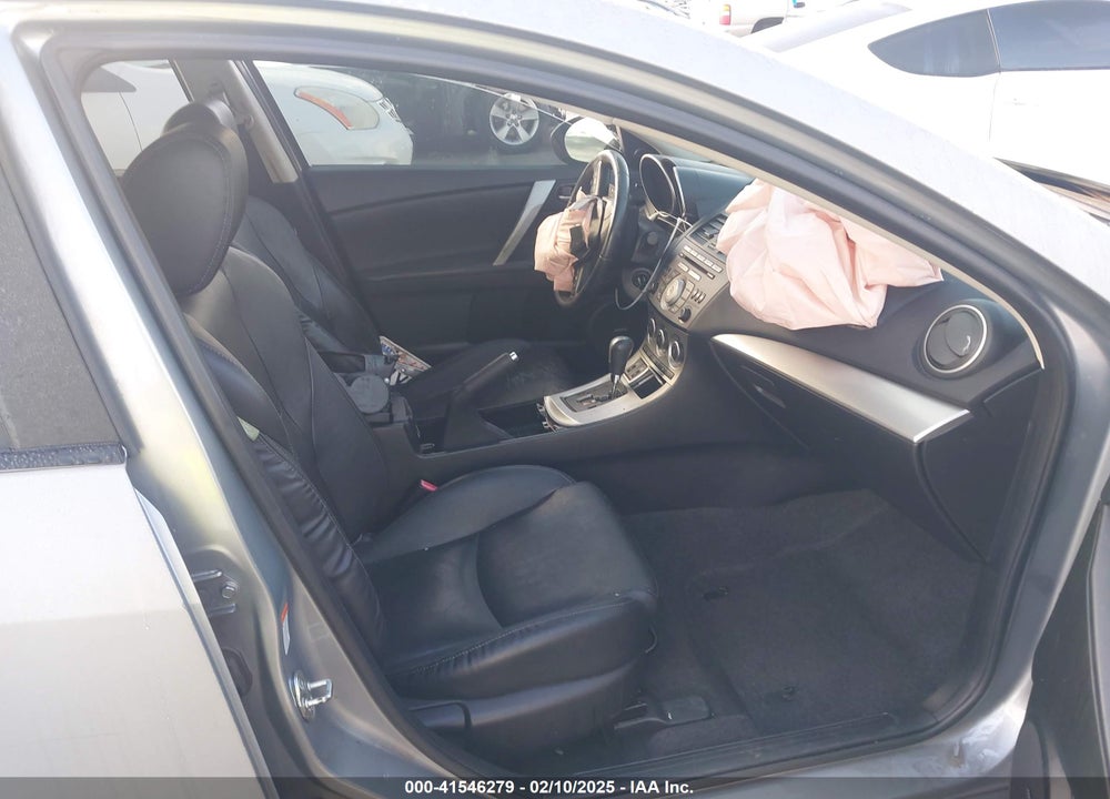 2011 MAZDA 3 S GRAND TOURING VIN: JM1BL1W6XB1417026