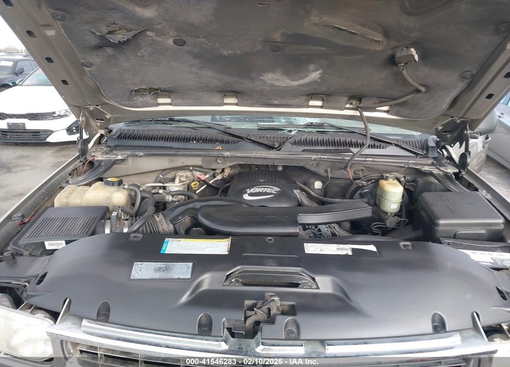 2001 CHEVROLET TAHOE LS VIN: 1GNEC13T71R199027