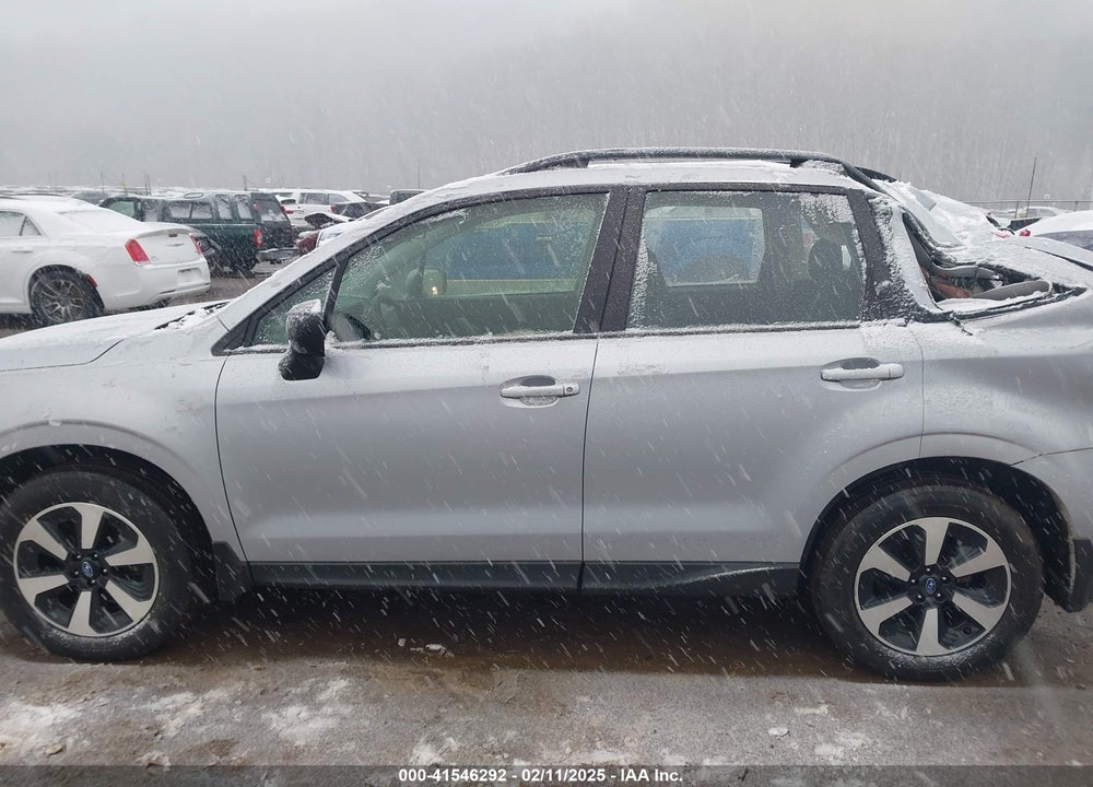 2017 SUBARU FORESTER VIN: JF2SJABC7HH568604
