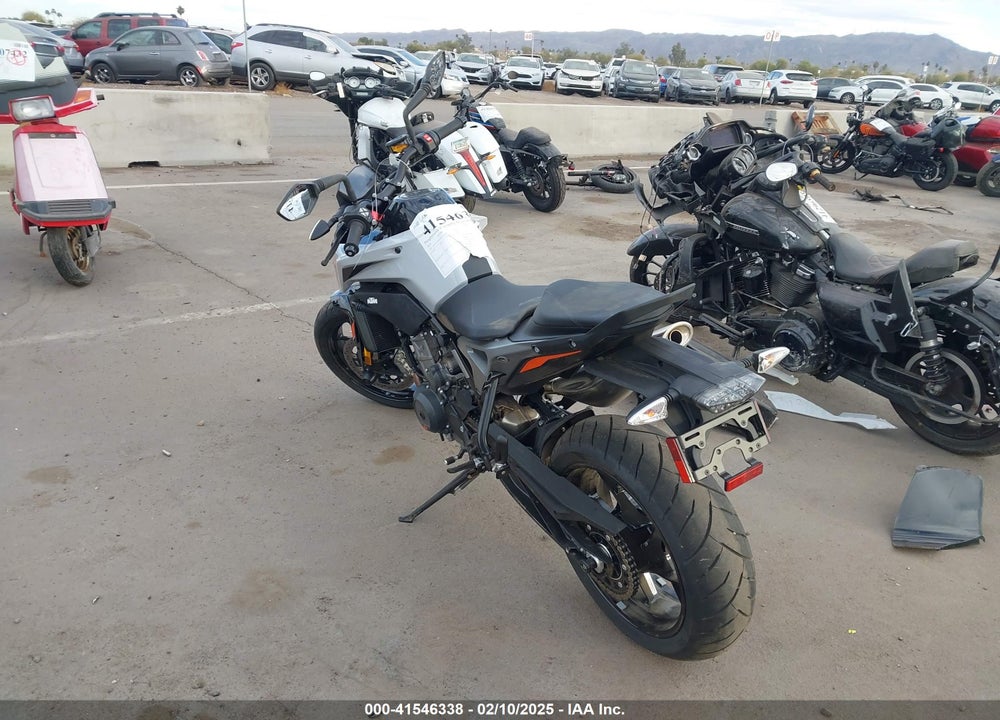 2024 KTM 790 DUKE VIN: LCETU7405RH703550