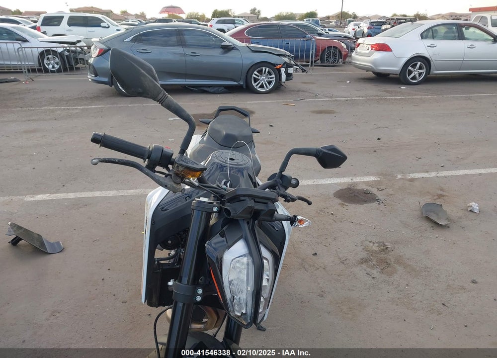 2024 KTM 790 DUKE VIN: LCETU7405RH703550