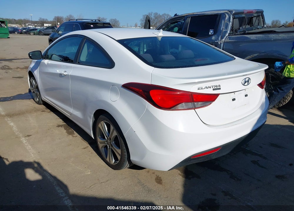 2014 HYUNDAI ELANTRA VIN: KMHDH6AH1EU027608