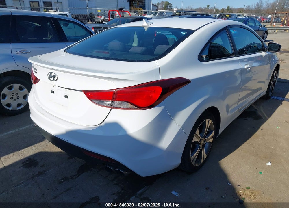 2014 HYUNDAI ELANTRA VIN: KMHDH6AH1EU027608