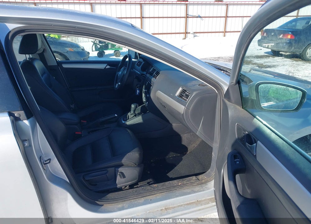 2013 VOLKSWAGEN JETTA VIN: 3VWDP7AJ6DM309145
