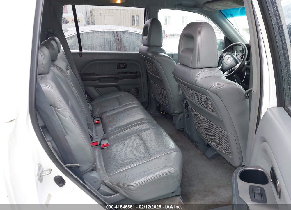 2003 HONDA PILOT VIN: 2HKYF186X3H589128