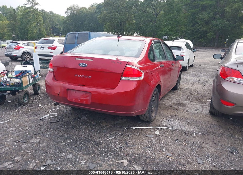 2011 FORD FOCUS VIN: 1FAHP3EN7BW105810