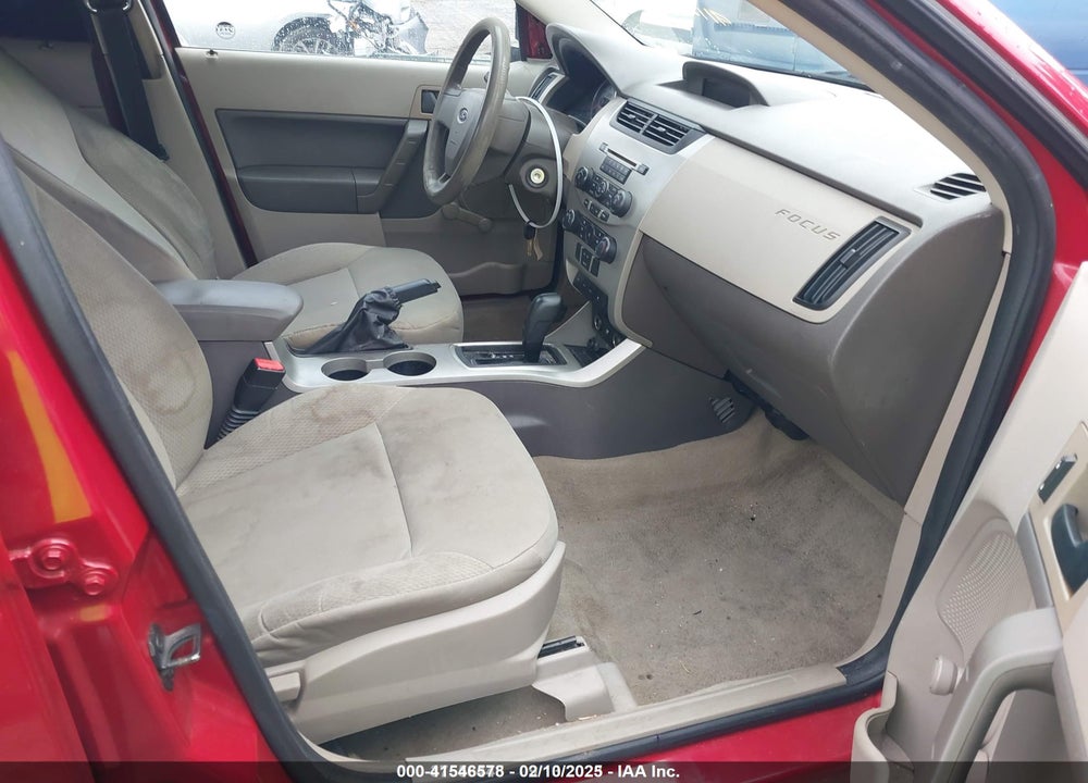 2011 FORD FOCUS VIN: 1FAHP3EN7BW105810