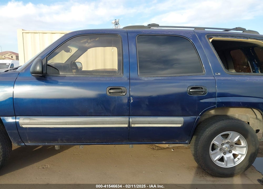 2002 CHEVROLET TAHOE LS VIN: 1GNEC13T92R184255