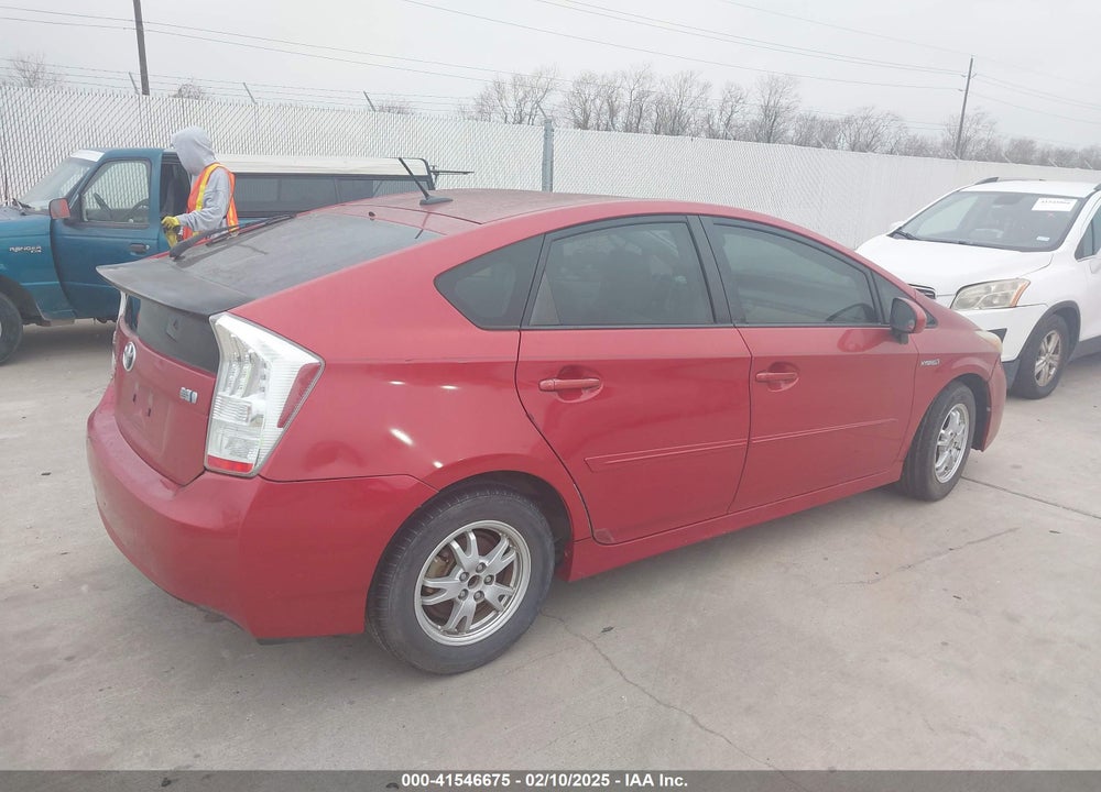 2011 TOYOTA PRIUS TWO VIN: JTDKN3DU2B1460041
