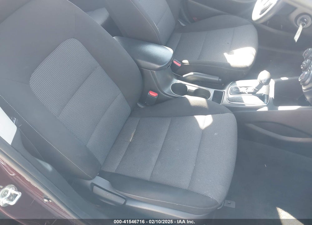 2018 KIA FORTE LX VIN: 3KPFK4A73JE177030