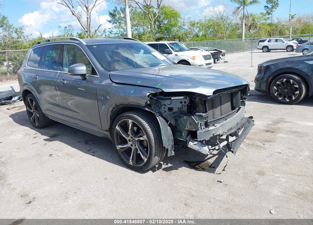 2018 VOLVO XC90 T6 MOMENTUM VIN: YV4A22PK2J1323959