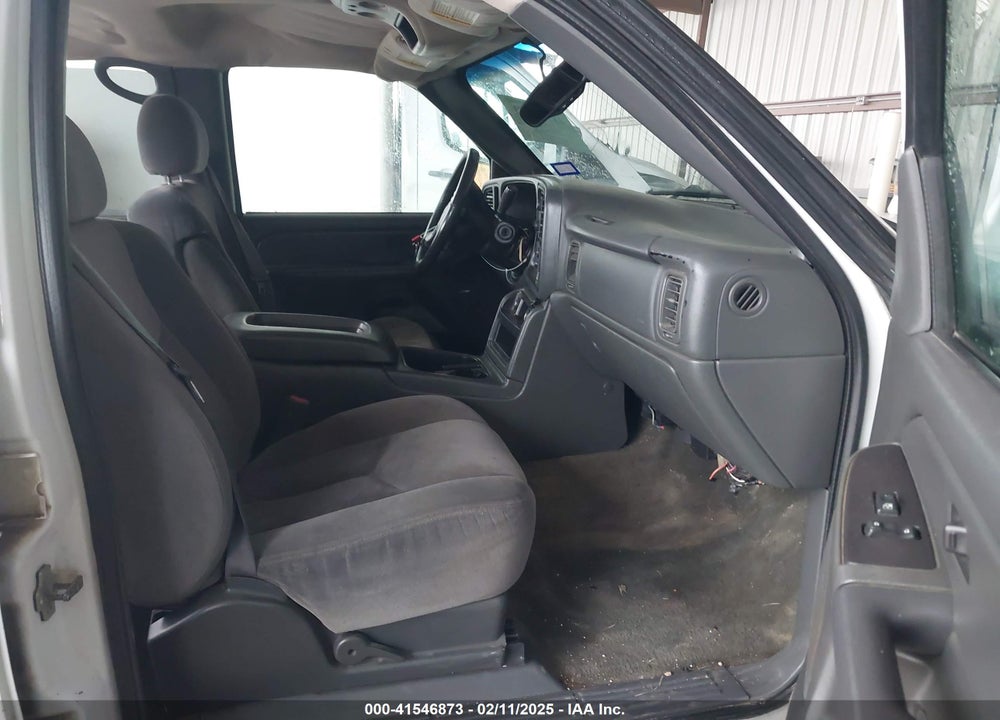 2005 GMC SIERRA 1500 SLE VIN: 2GTEC13T651171078