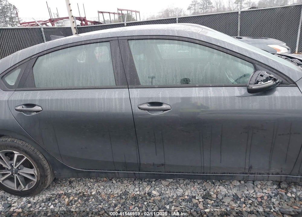 2023 KIA FORTE VIN: 3KPF24AD1PE555795