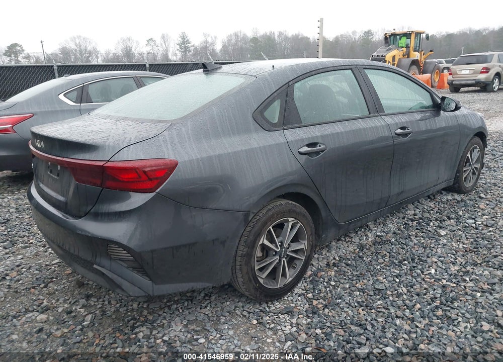 2023 KIA FORTE VIN: 3KPF24AD1PE555795