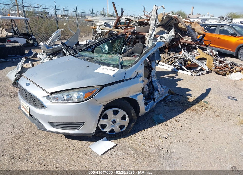 2018 FORD FOCUS VIN: 1FADP3E21JL322919