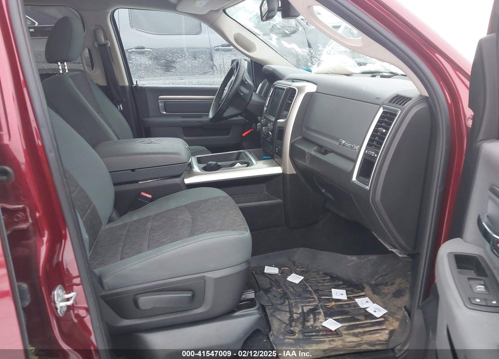 2016 RAM 1500 VIN: 3C6RR7LT8GG360495