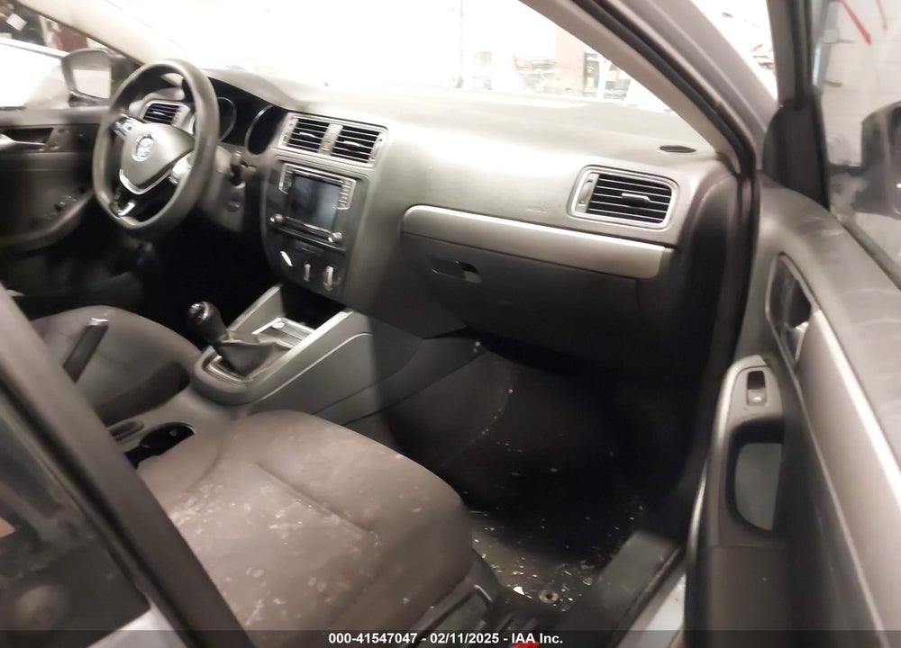 2016 VOLKSWAGEN JETTA VIN: 3VWB67AJ5GM294149