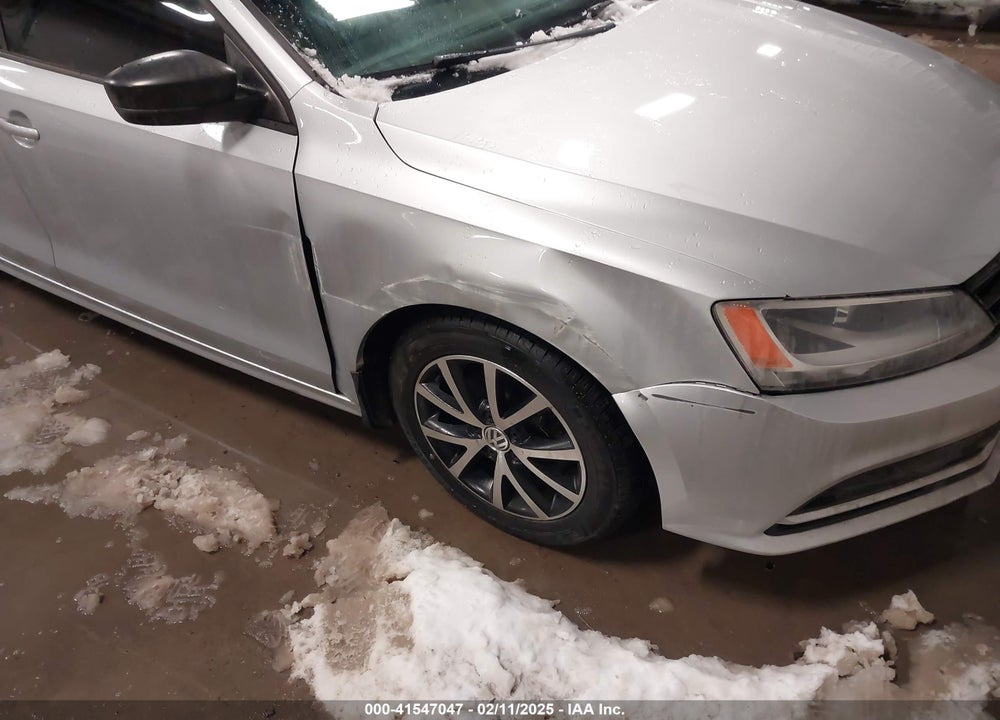 2016 VOLKSWAGEN JETTA VIN: 3VWB67AJ5GM294149
