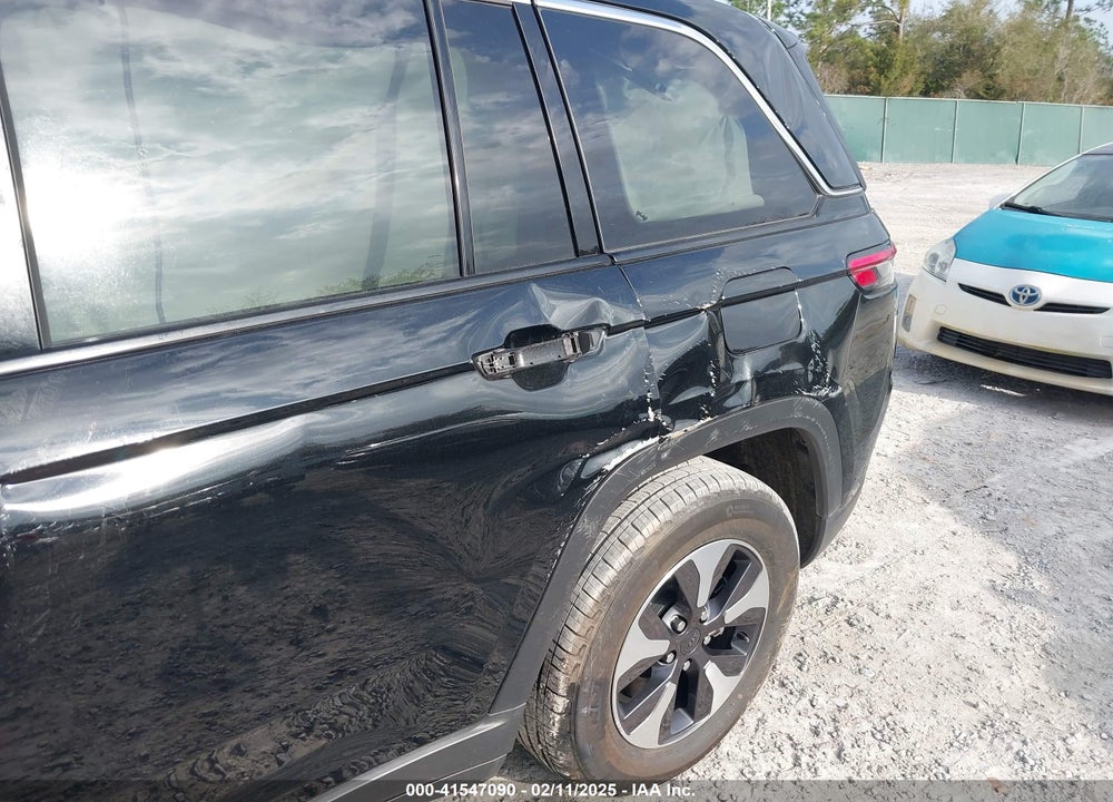 2024 JEEP GRAND CHEROKEE 4XE VIN: 1C4RJYB64RC181913