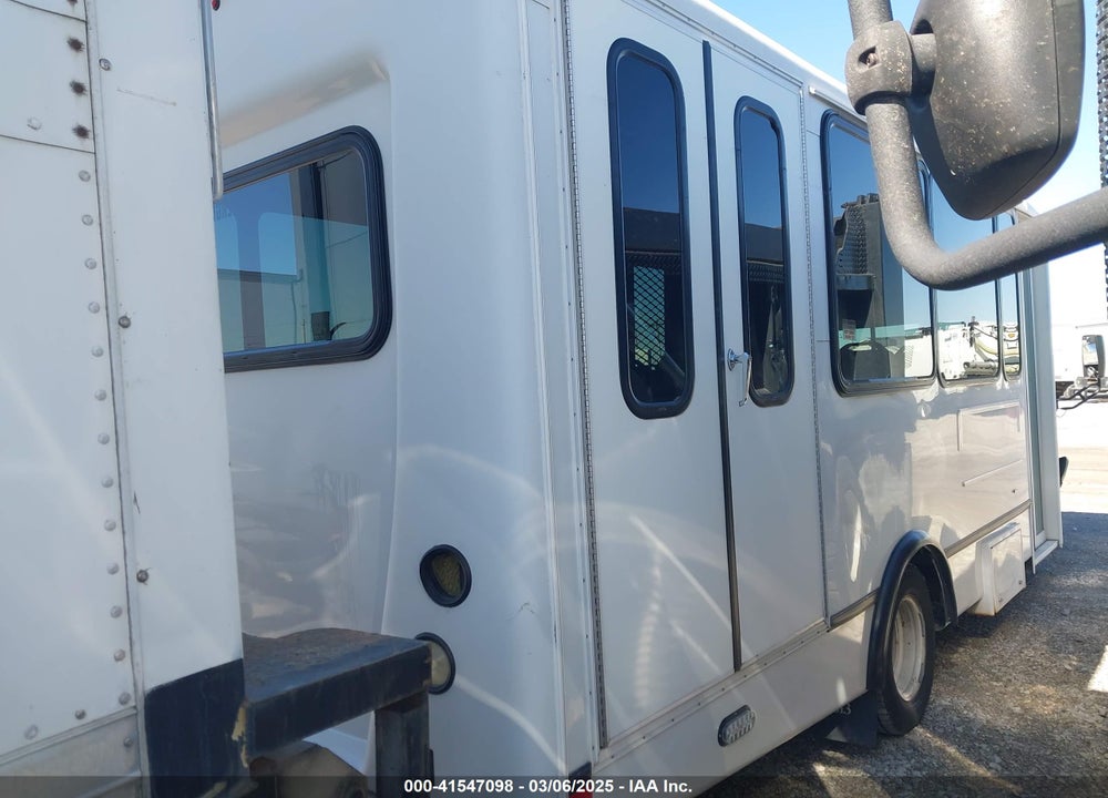 2017 FORD E-350 CUTAWAY VIN: 1FDEE3FS5HDC50660