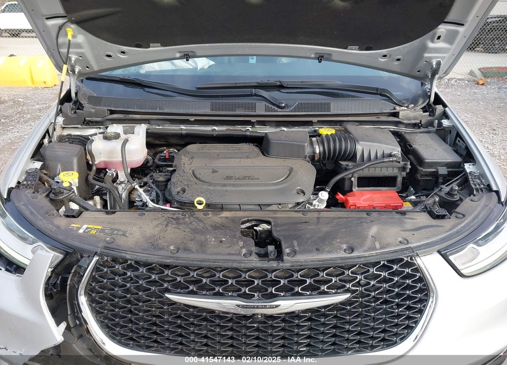 2024 CHRYSLER PACIFICA TOURING L VIN: 2C4RC1BGXRR148464