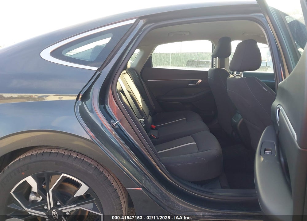 2024 HYUNDAI SONATA SEL VIN: KMHL64JA1RA413221