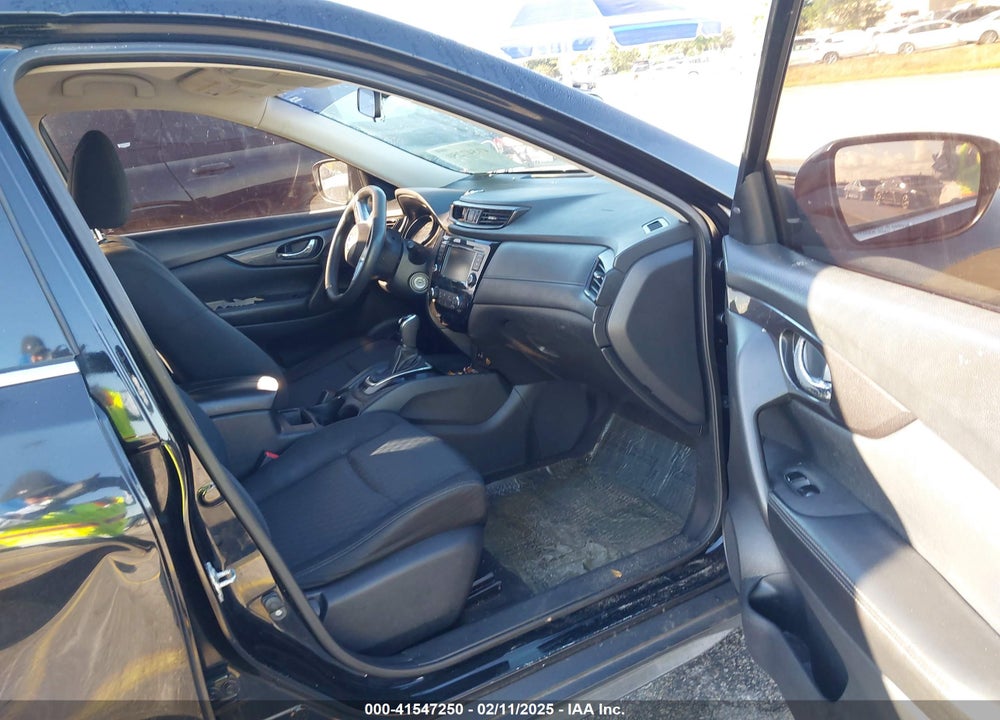 2018 NISSAN ROGUE VIN: JN8AT2MT8JW456844