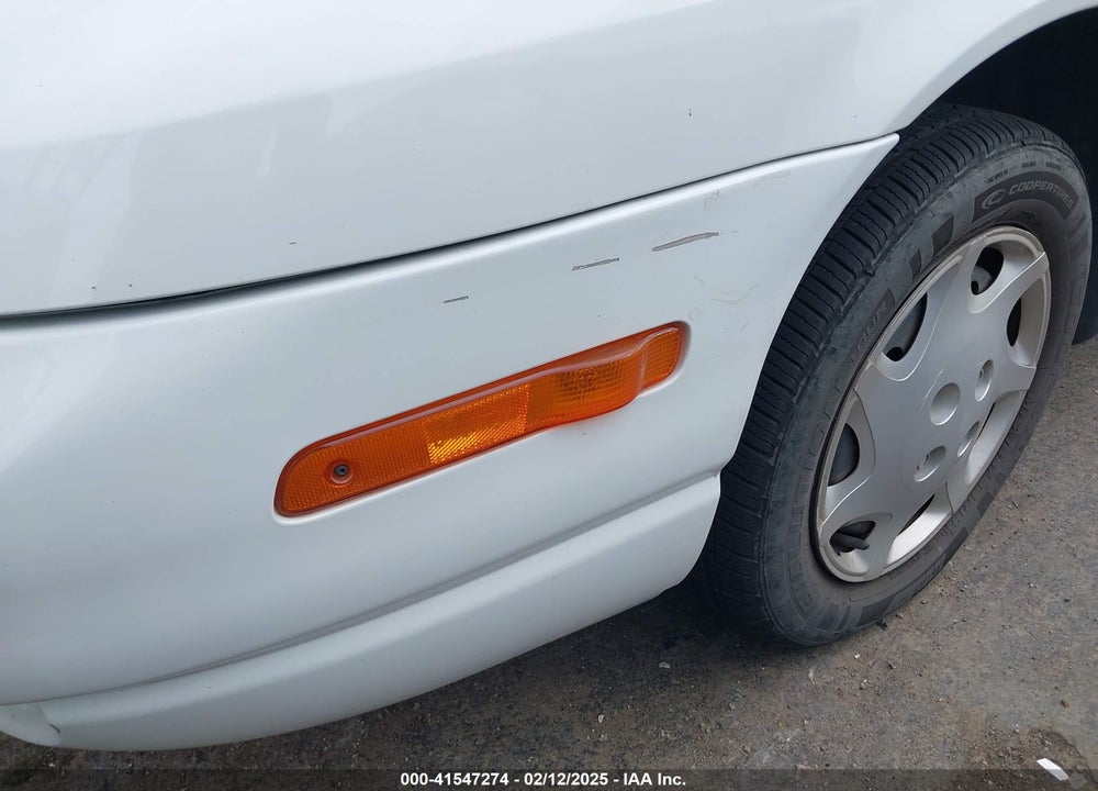 2000 SATURN SL1 VIN: 1G8ZG5283YZ150107