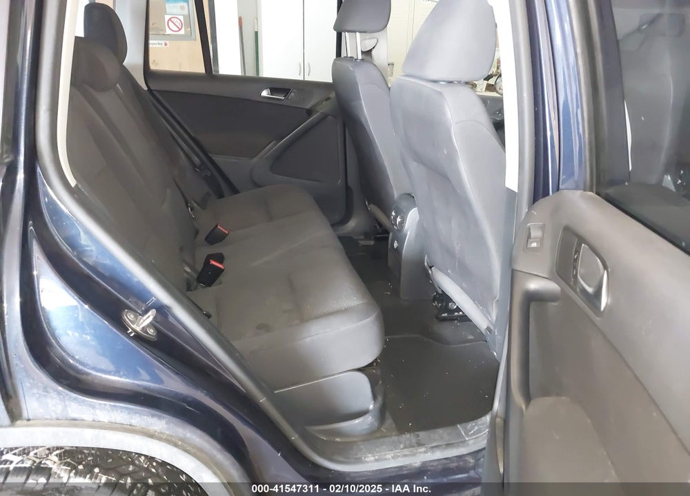2014 VOLKSWAGEN TIGUAN VIN: WVGBV3AX0EW611962