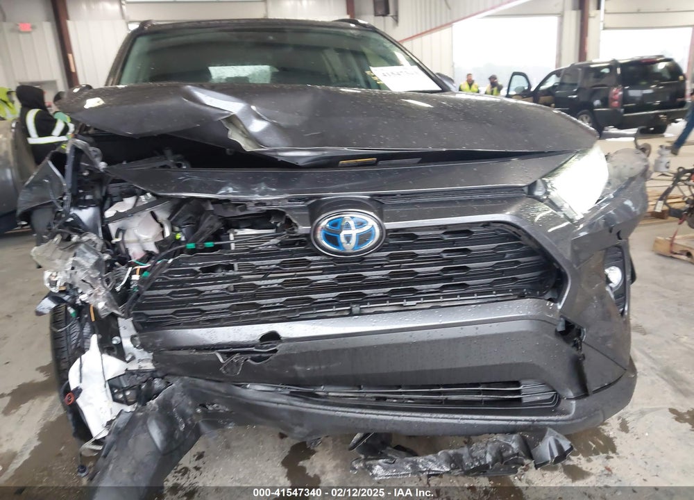 2019 TOYOTA RAV4 VIN: JTMRWRFV2KD012952