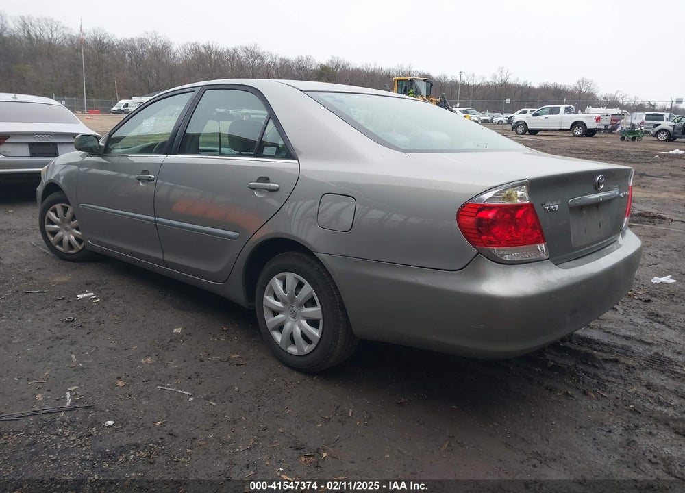 2005 TOYOTA CAMRY LE VIN: 4T1BE32K95U952355