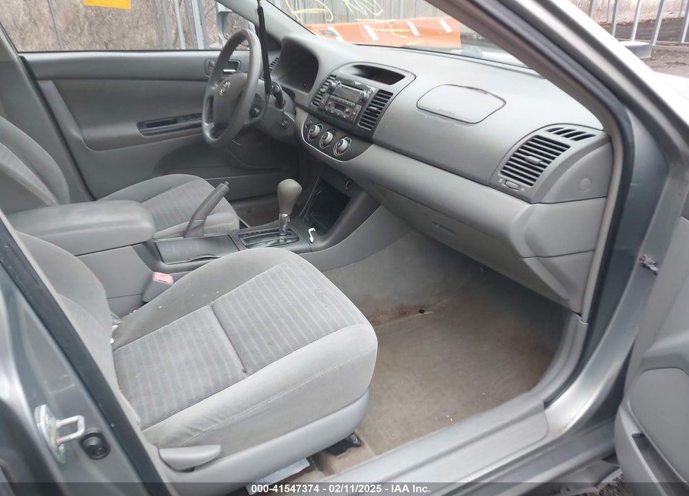 2005 TOYOTA CAMRY LE VIN: 4T1BE32K95U952355