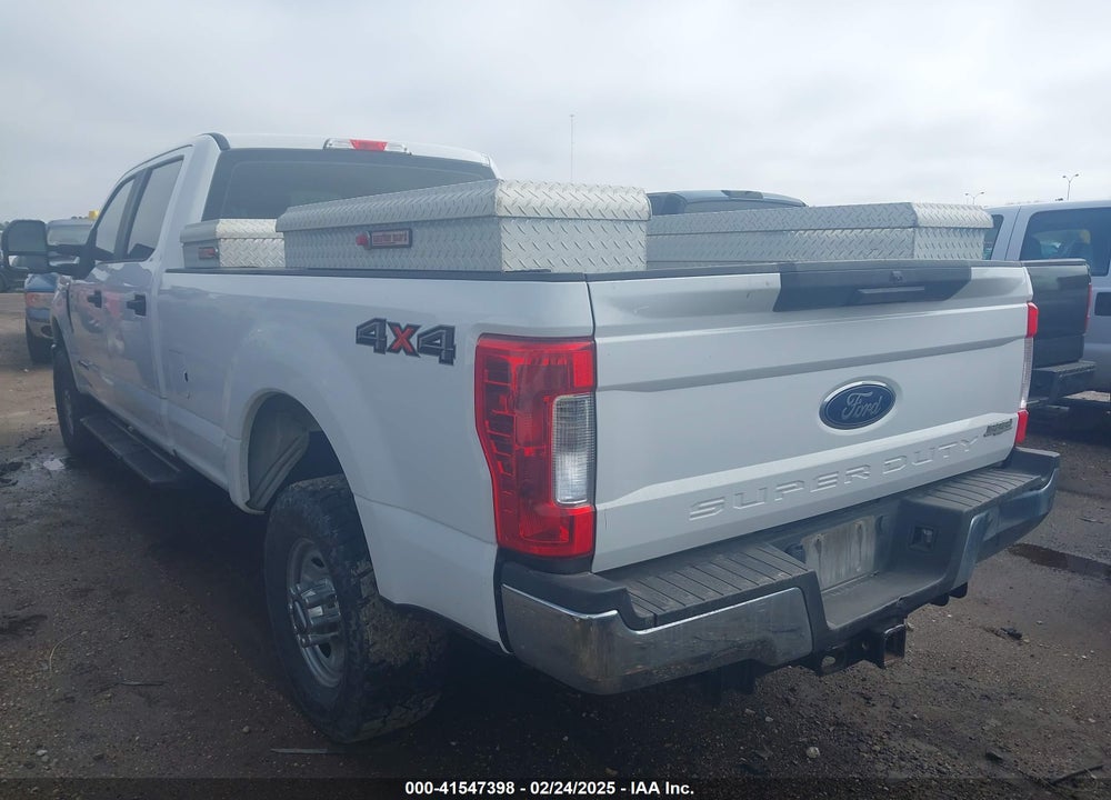 2019 FORD F-350 XL VIN: 1FT8W3BT1KEG06231