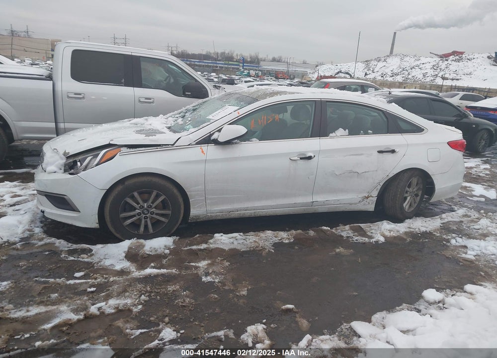 2017 HYUNDAI SONATA VIN: 5NPE24AF8HH544223